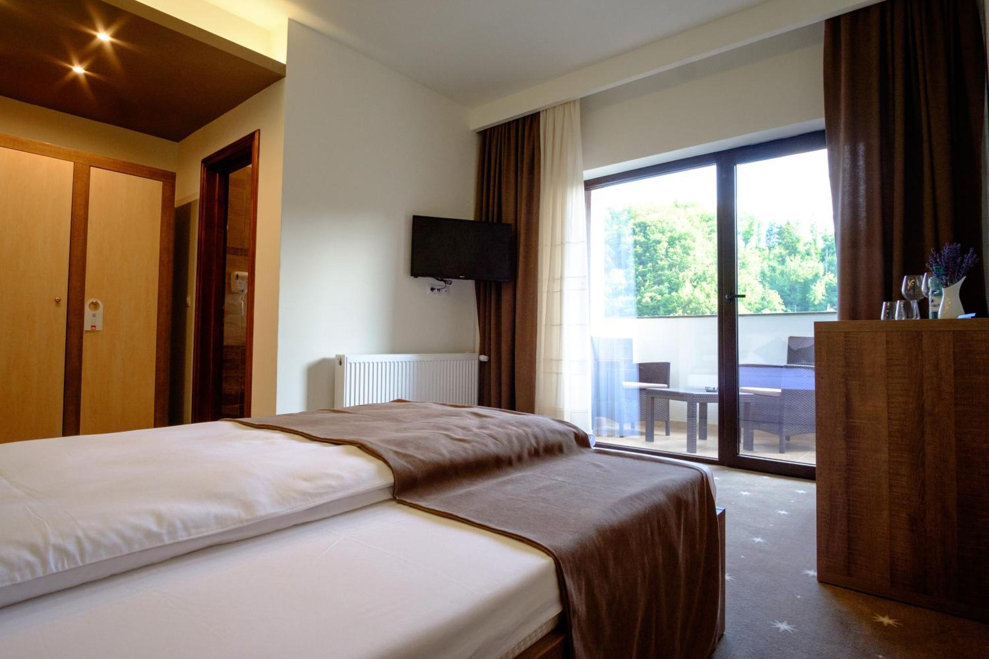 Hotel Poezia Luna Bagian luar foto