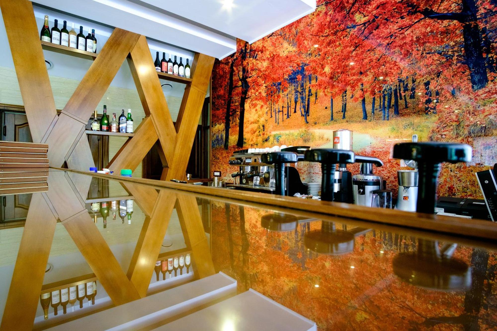 Hotel Poezia Luna Bagian luar foto